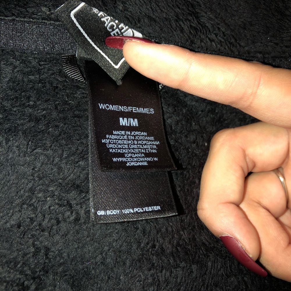 fuzzy north face jacket - Picture 4 of 4